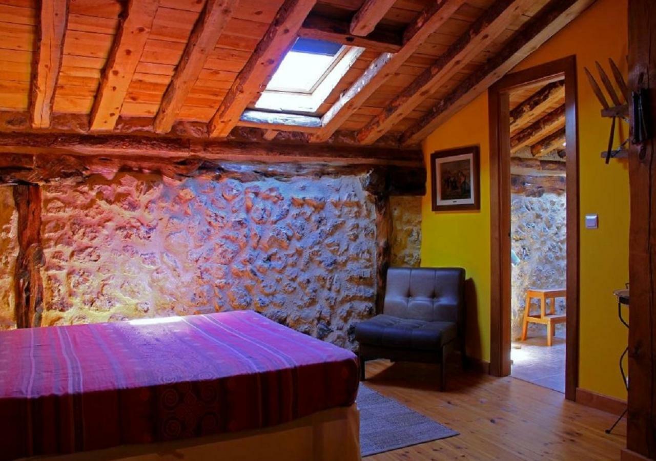 Casa Rural Calle Real Bed and Breakfast Torremocha de Ayllón Exterior foto